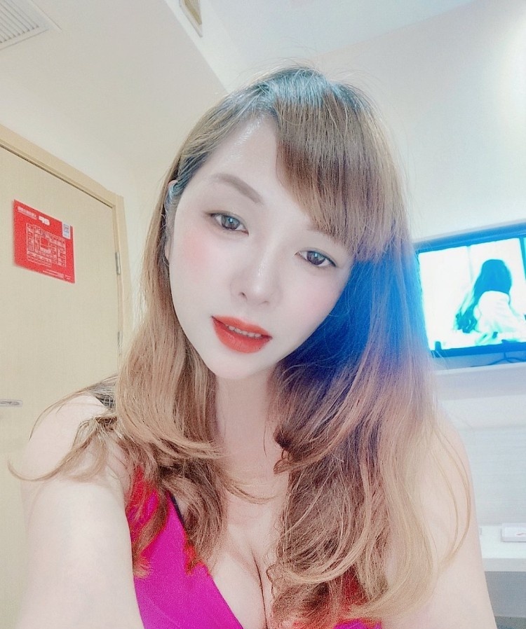 温馨小少妇