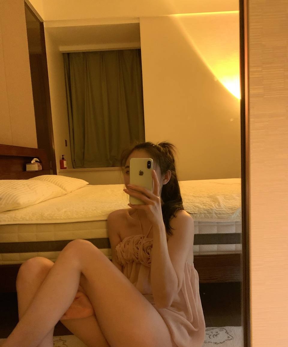 性感骚浪御姐
