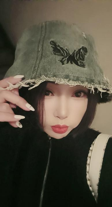 娇小少妇六宝