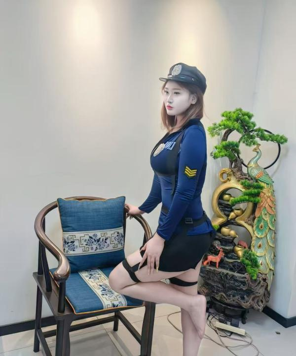 喜欢穿制服的妹妹