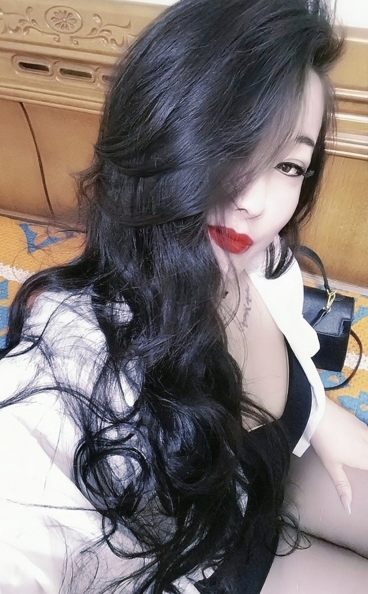 武汉大胸熟女骚得很