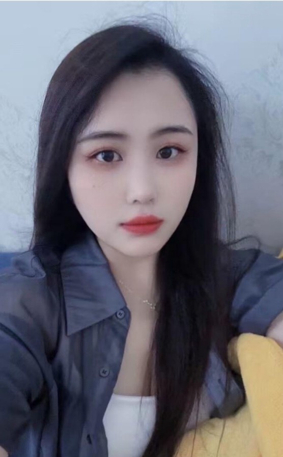 五华区肤白妹妹好身材