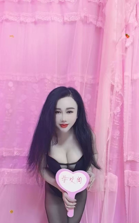 个人大奶骚妇