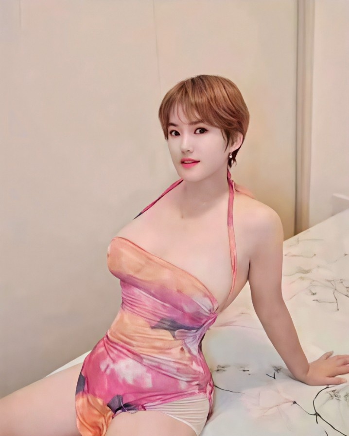 秦淮后入大胸翘臀荡妇