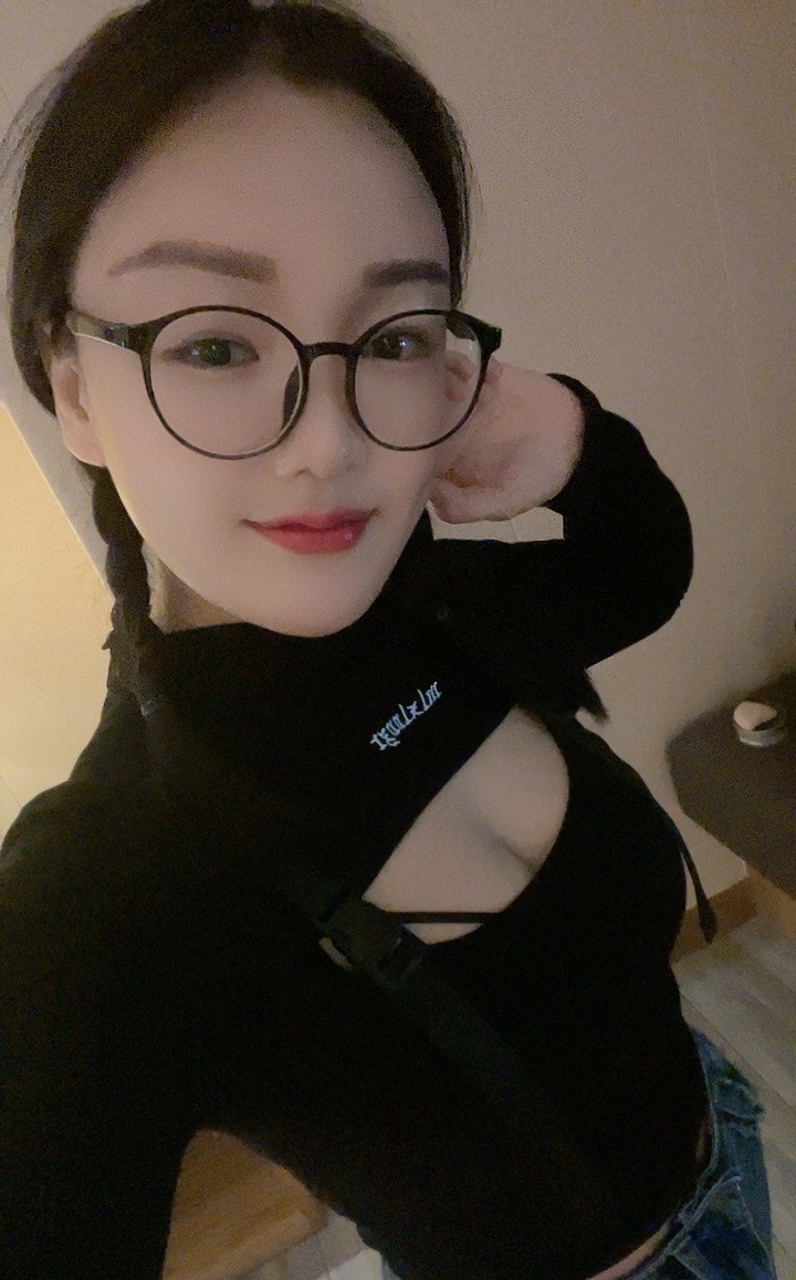 风骚迷人依依
