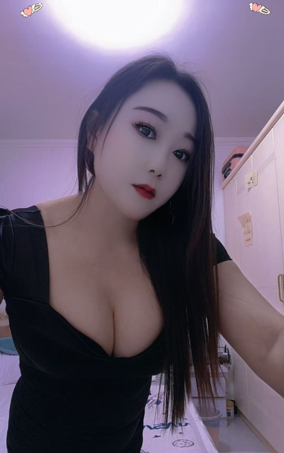 黑丝大奶少妇妈妈