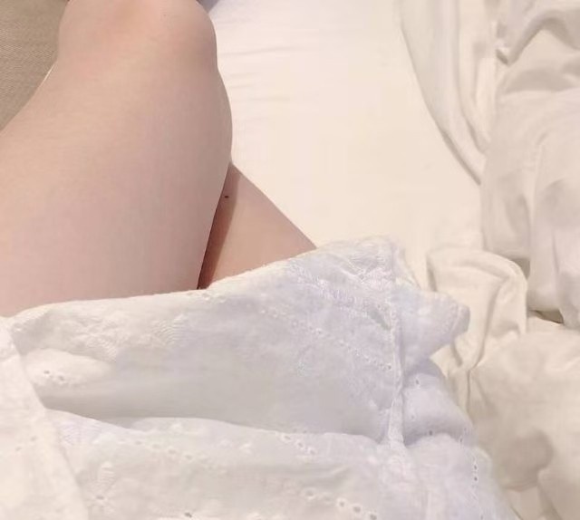 大奶嫩妹