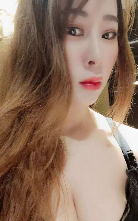 莞式水床小少妇