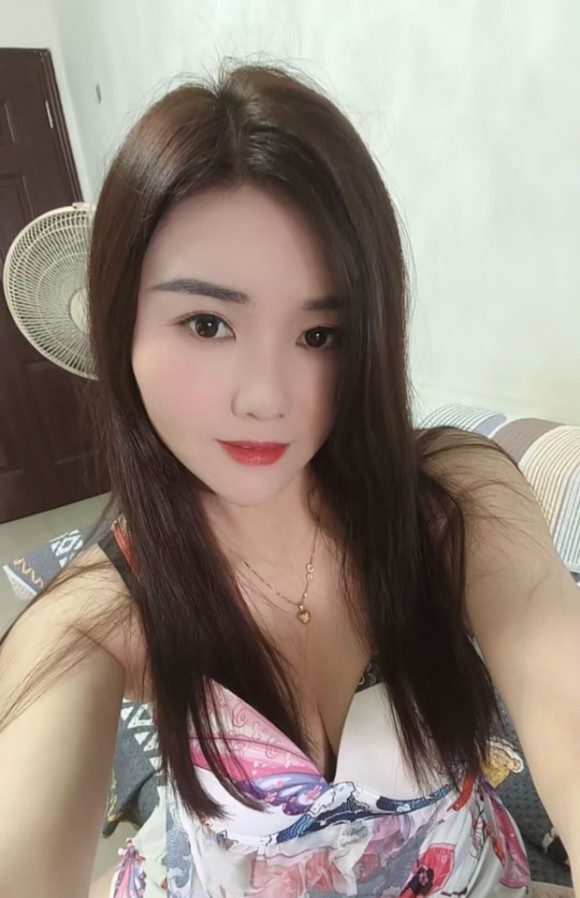 服务控年轻妹子