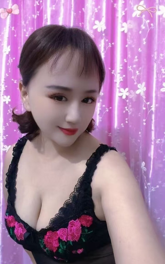 巨乳肥臀少妇御姐