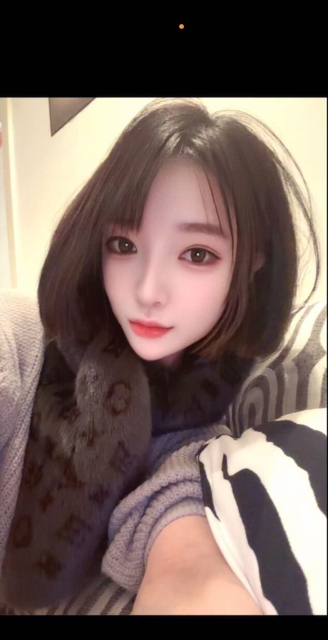 中石油桥面条小姐姐
