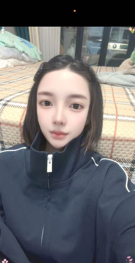 中石油桥面条小姐姐