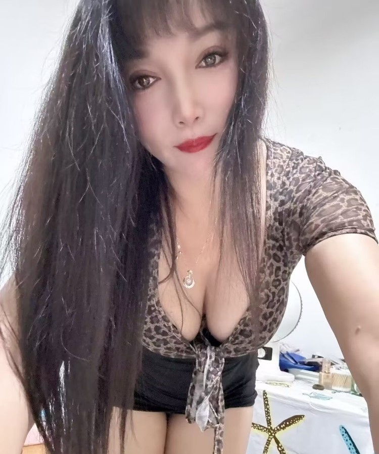 风骚情趣少妇