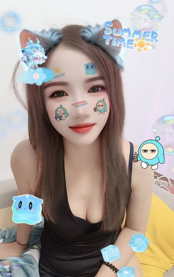 服务系翘臀少妇