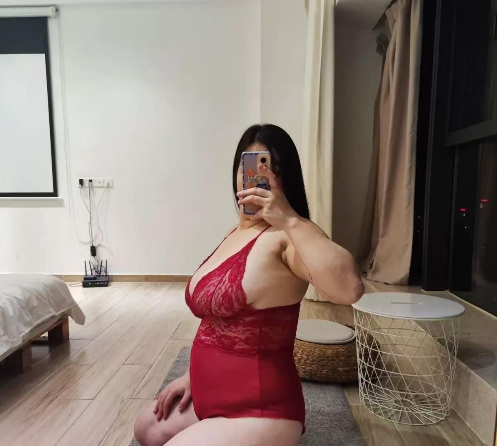 宝山大奶熟女娜姐