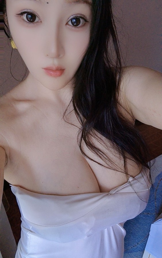 南昌巨乳美少妇