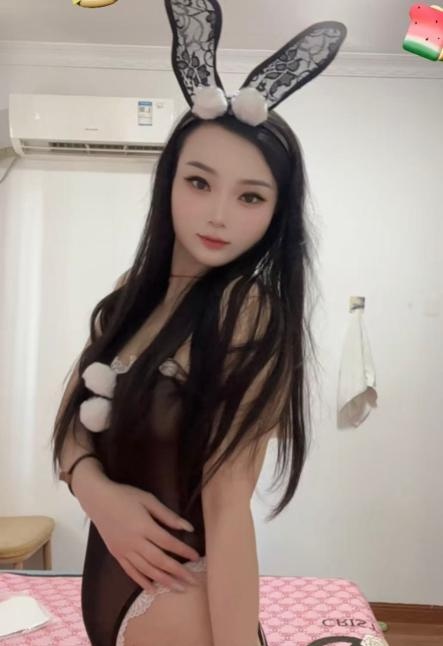岳麓美乳少妇