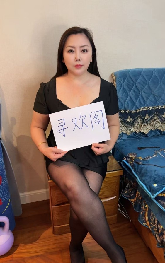 大长腿丝袜熟女