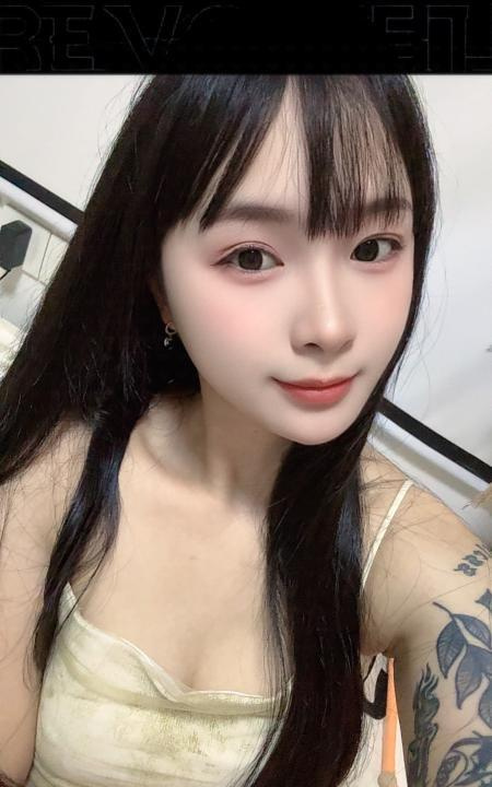 质朴小姐姐