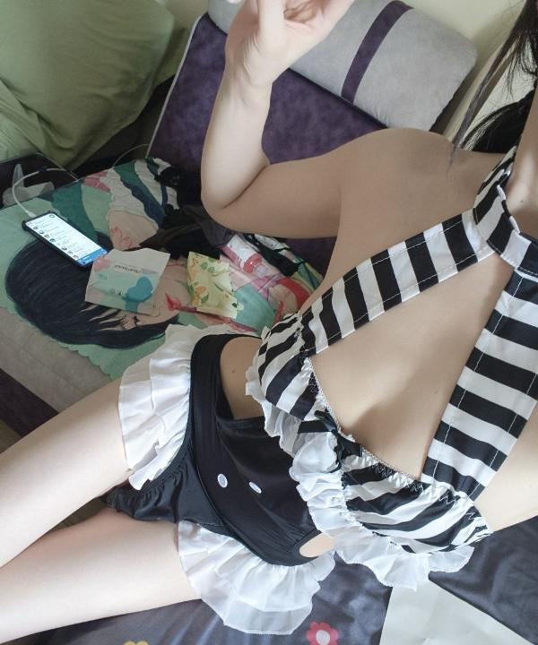 娇小服务型少妇