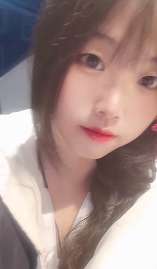 小妹妹自聊自做