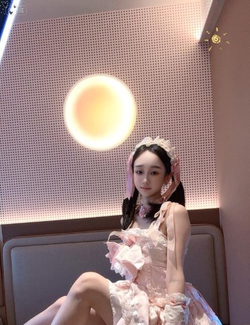 五堡双马尾小妖精
