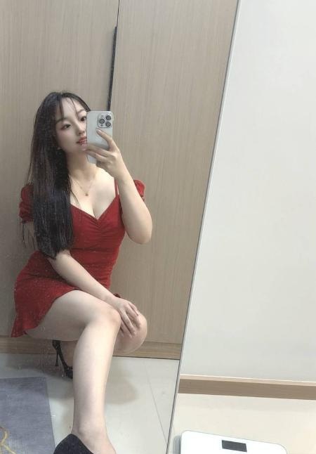 上城纯欲性感大胸美女