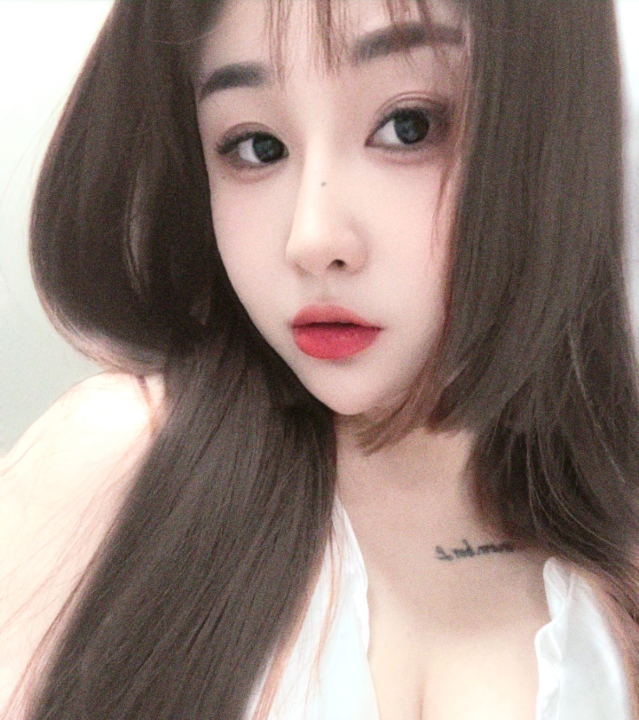 肉感巨臀小骚货