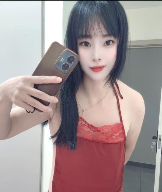 黑丝巨乳深喉爽