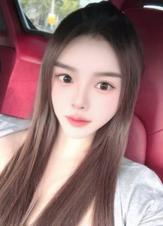 返食乳神小姐姐