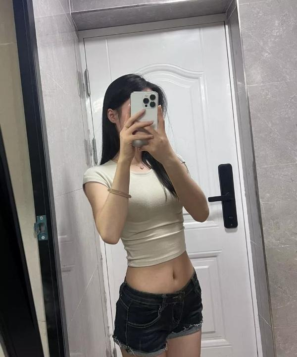 零零后可爱小嫩妹