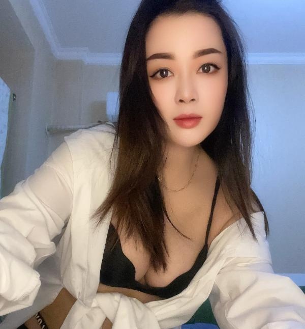 包子奶丽妃老师