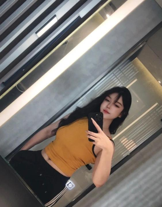 普陀颜值美女涵涵
