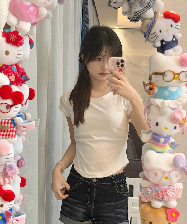 童颜大胸女友颜可