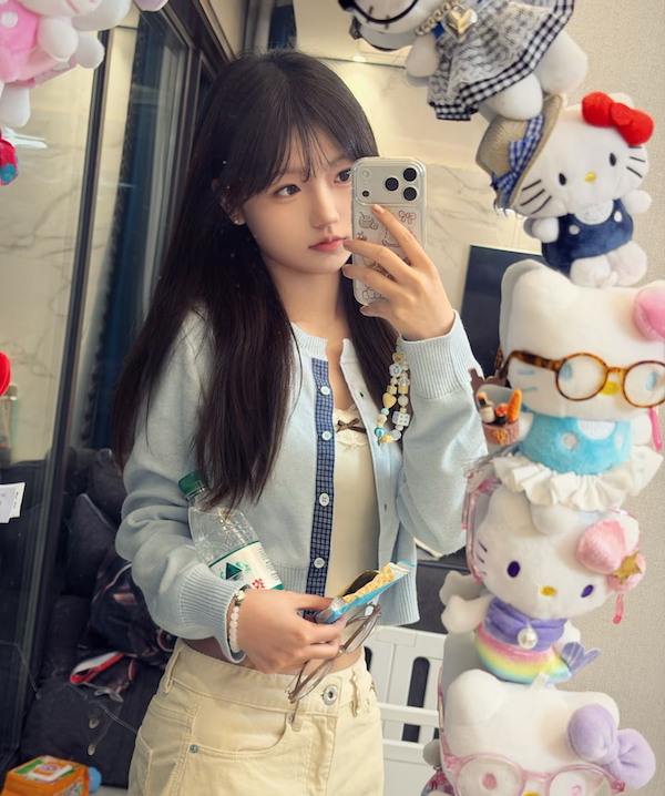 童颜大胸女友颜可