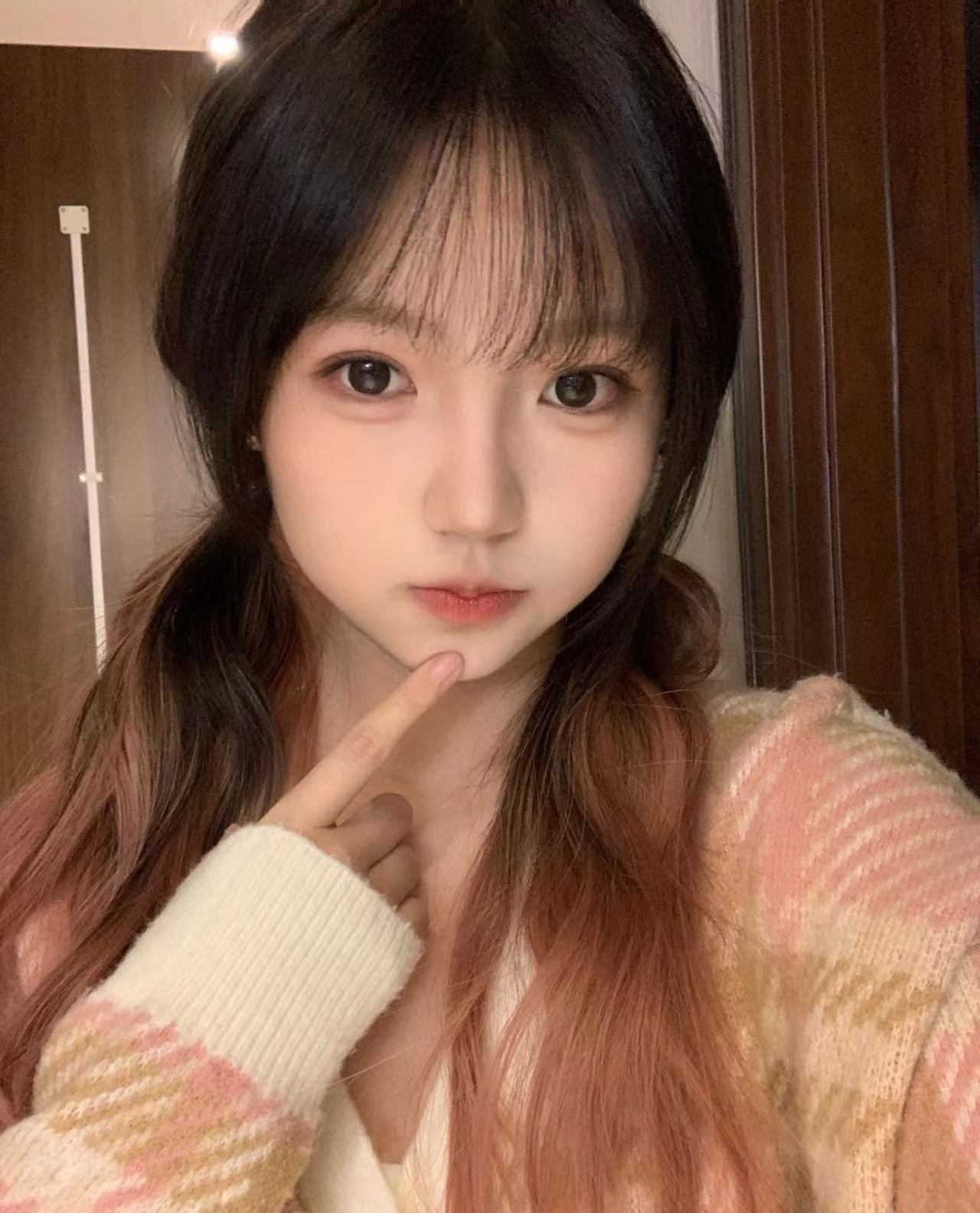 童颜大胸女友颜可