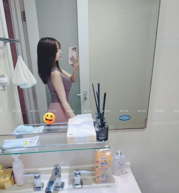园区王豆豆巨乳萝莉