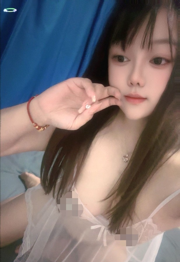 实惠巨乳肥臀少妇