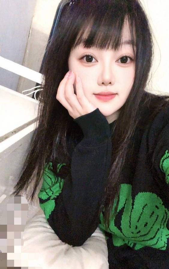 实惠巨乳肥臀少妇