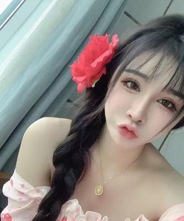 汉口美女蓝齐儿姐妹花