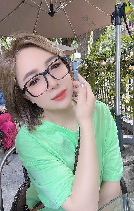 越秀少妇眼镜姐