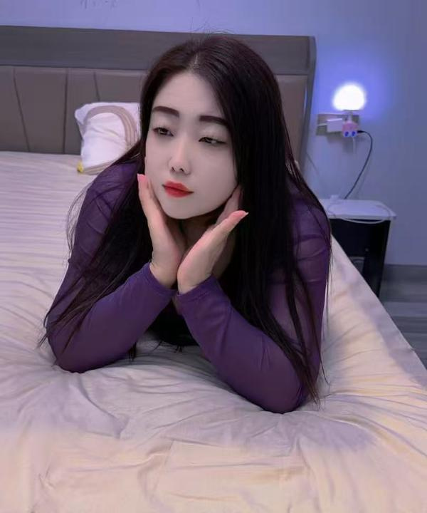 巨乳少妇曼曼老师