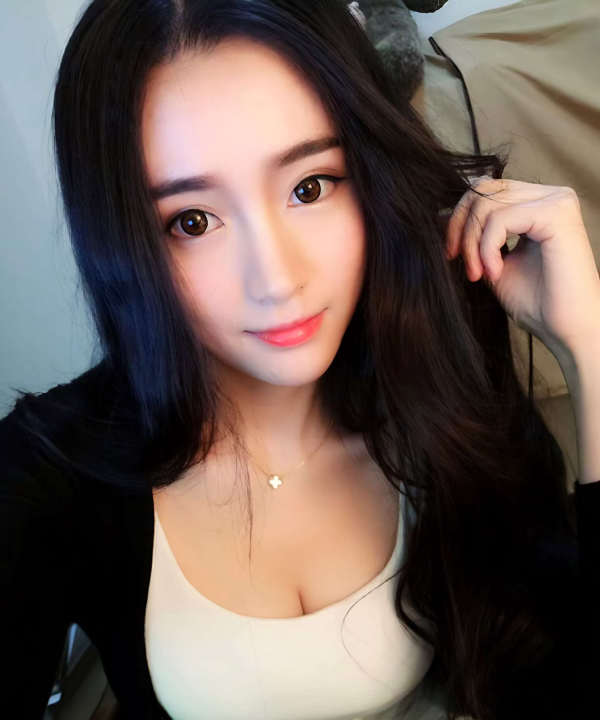 性感美乳小姐姐