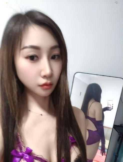 身材火辣御姐老师