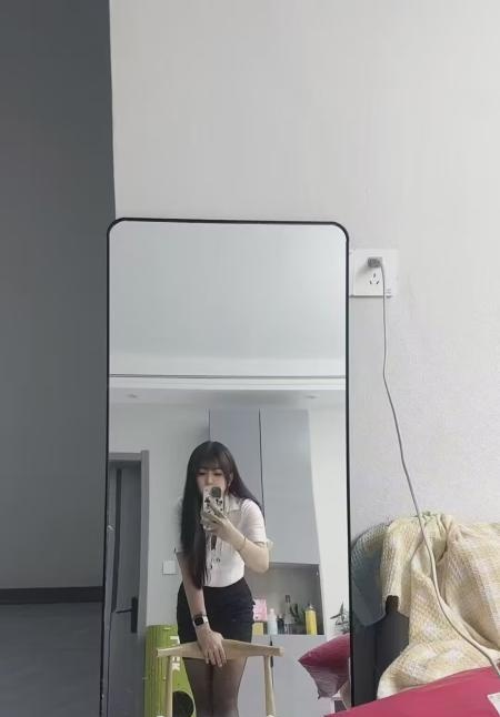 高挑小姐姐莹莹