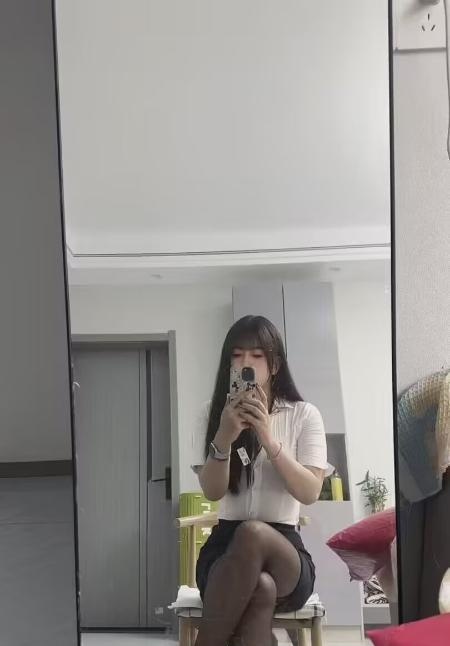 高挑小姐姐莹莹