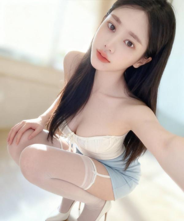 南山身材好美女诺诺