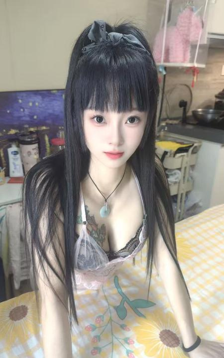 双飞盼盼姐妹花