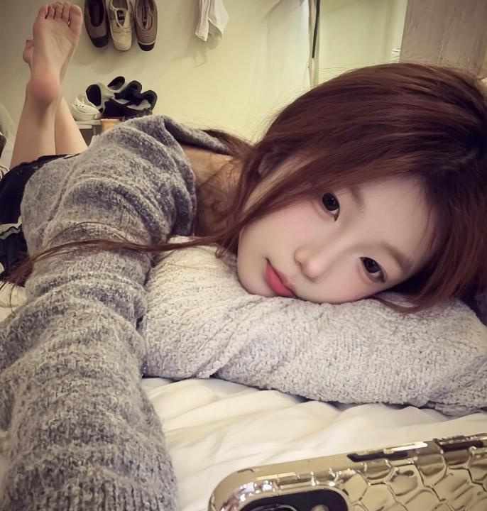 美丽女孩可怡和伊伊
