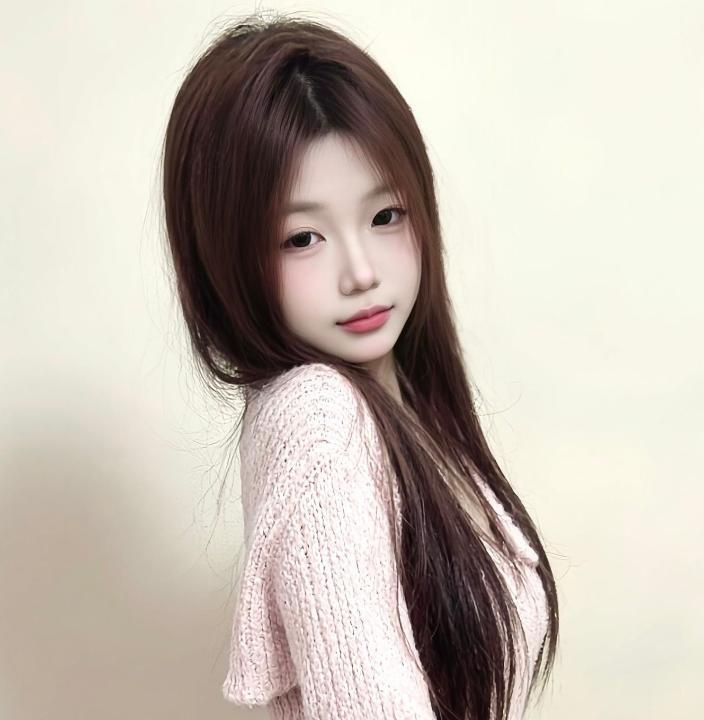 美丽女孩可怡和伊伊